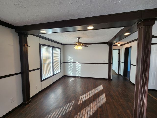 30 Orton Rd, Lawrenceburg, TN 38464