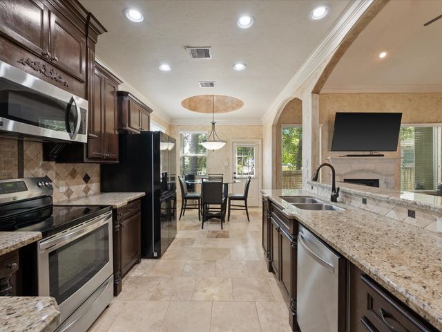 763 & 806 Lake View Drive, Montgomery, TX 77356