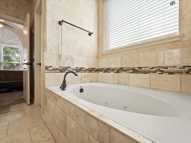 763 & 806 Lake View Drive, Montgomery, TX 77356