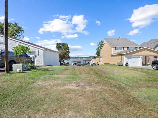 763 & 806 Lake View Drive, Montgomery, TX 77356
