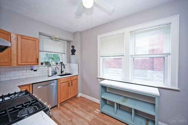 5830 Woodmont Avenue, Cincinnati, OH 45213