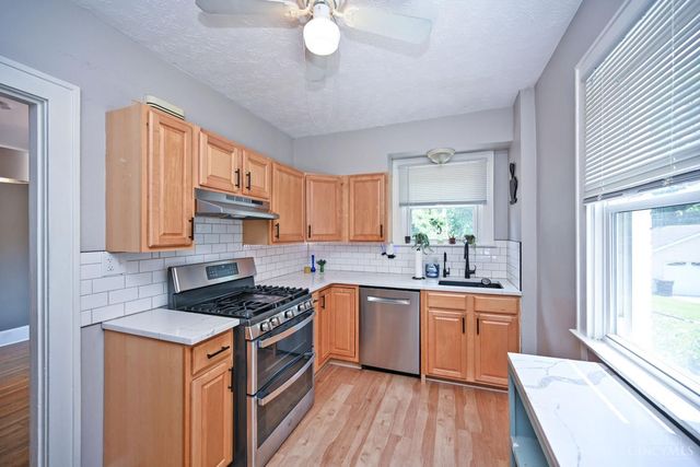 5830 Woodmont Avenue, Cincinnati, OH 45213