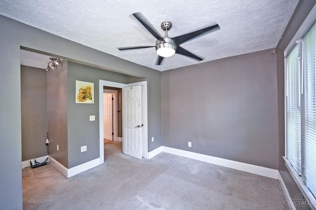 5830 Woodmont Avenue, Cincinnati, OH 45213