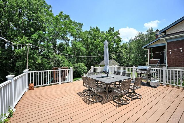 5830 Woodmont Avenue, Cincinnati, OH 45213