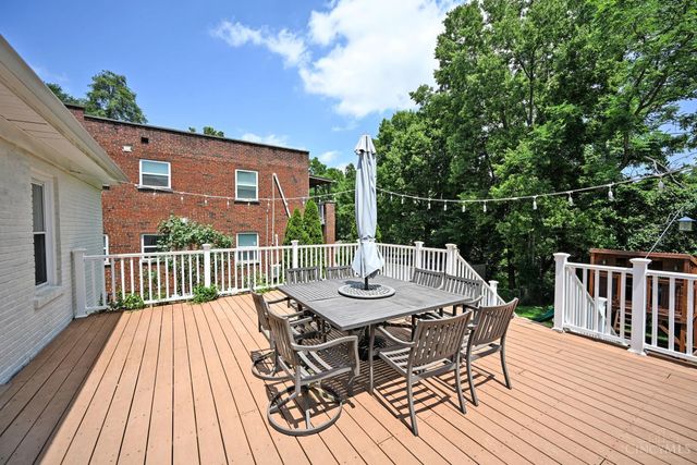 5830 Woodmont Avenue, Cincinnati, OH 45213