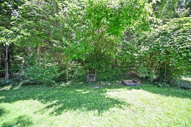 5830 Woodmont Avenue, Cincinnati, OH 45213