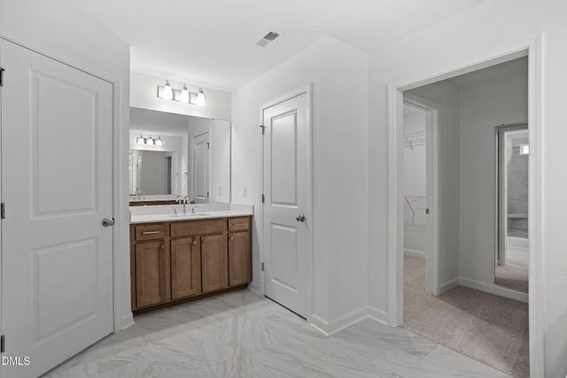 243 Augusta Pond Way 163, Raleigh, NC 27603