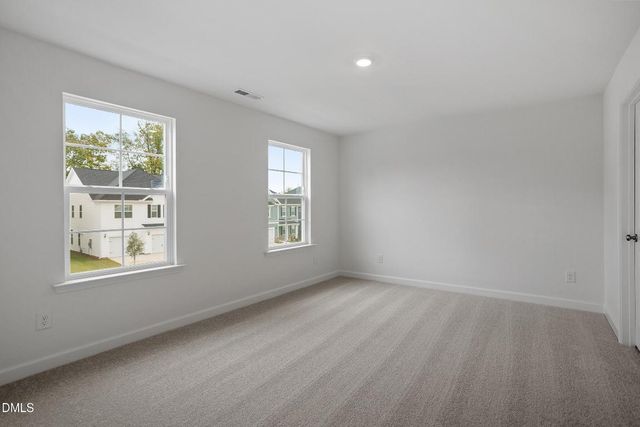 243 Augusta Pond Way 163, Raleigh, NC 27603