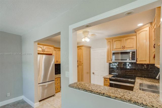 1632 NW 6th Ave, Fort Lauderdale, FL 33311