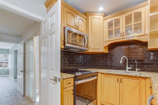 1632 NW 6th Ave, Fort Lauderdale, FL 33311