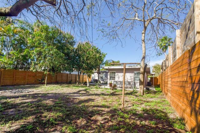 1632 NW 6th Ave, Fort Lauderdale, FL 33311