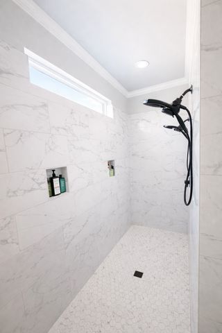 224 Fox Run Lane, Robinson, TX 76706