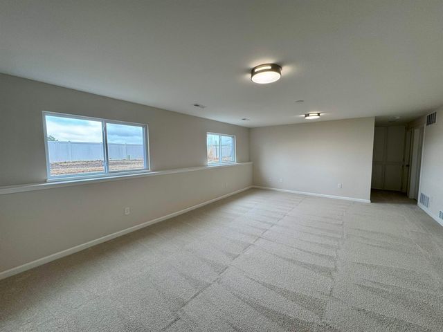 10403 W 35th St S, Wichita, KS 67215