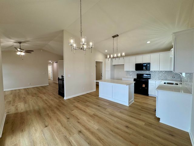 10403 W 35th St S, Wichita, KS 67215