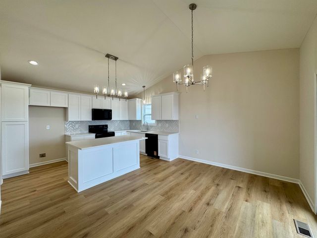 10403 W 35th St S, Wichita, KS 67215