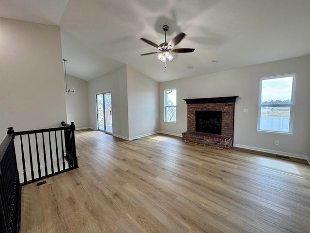 10403 W 35th St S, Wichita, KS 67215