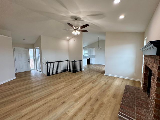 10403 W 35th St S, Wichita, KS 67215