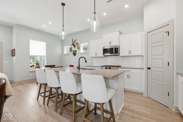 892 Templeton Drive, Carmel, IN 46032