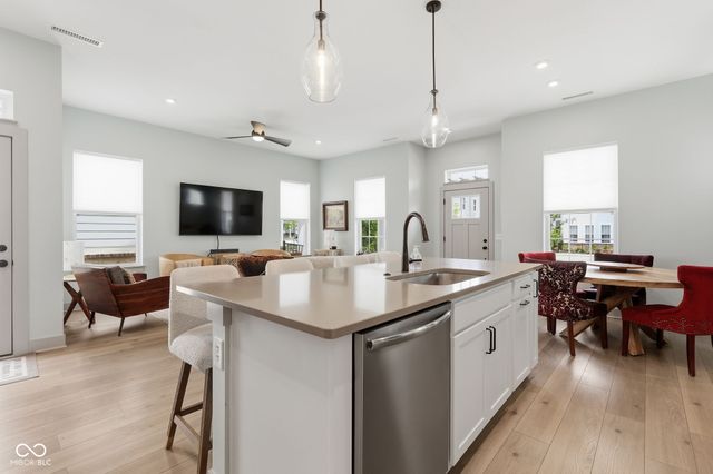 892 Templeton Drive, Carmel, IN 46032
