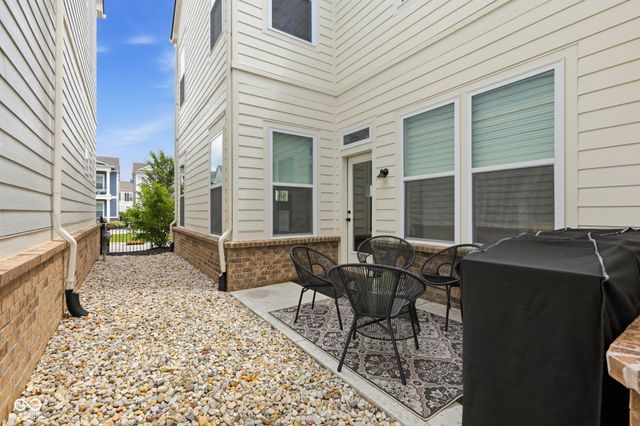 892 Templeton Drive, Carmel, IN 46032