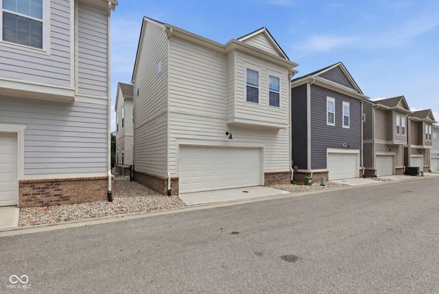 892 Templeton Drive, Carmel, IN 46032