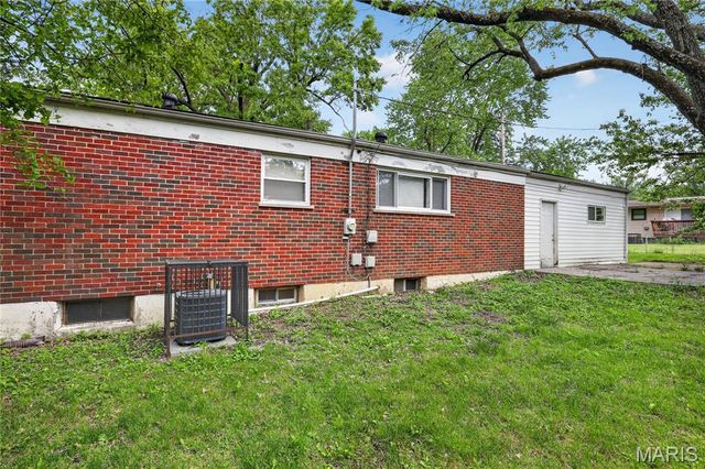 10535 Trask Drive, St Louis, MO 63136