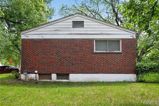 10535 Trask Drive, St Louis, MO 63136