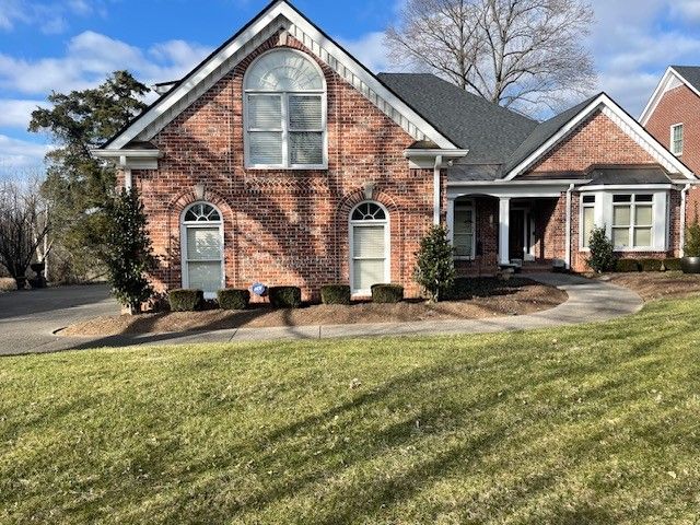 612 Burghley Ln, Franklin, TN 37064