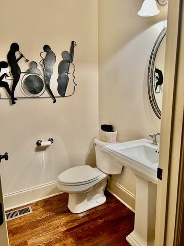 612 Burghley Ln, Franklin, TN 37064