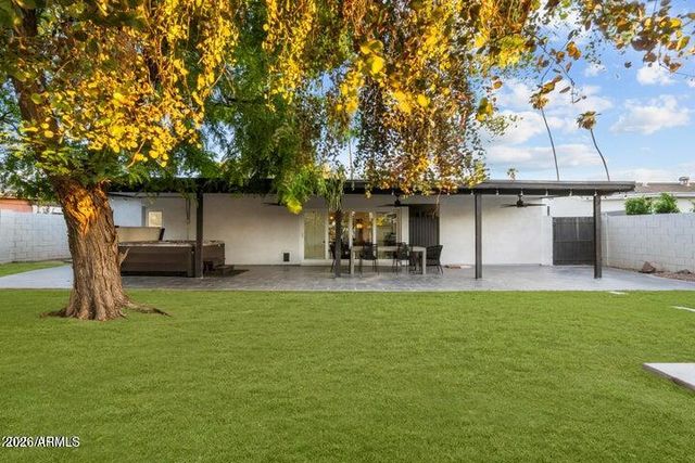 3938 E CHEERY LYNN Road, Phoenix, AZ 85018