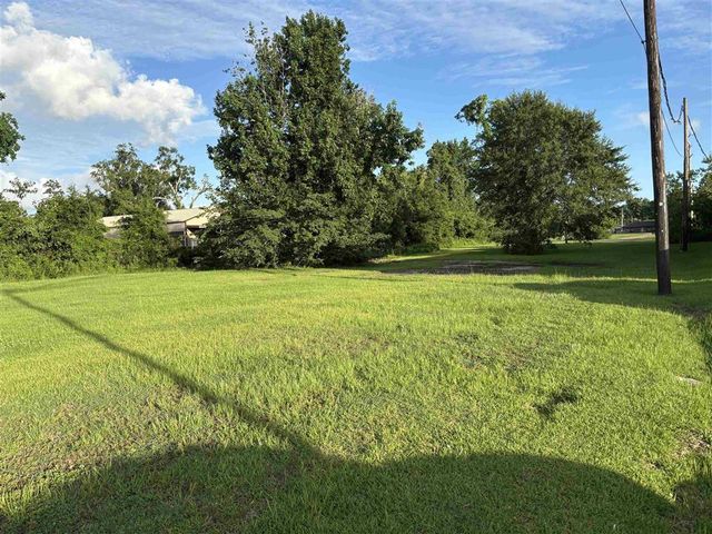 2020 Carr Lane, Sulphur, LA 70663