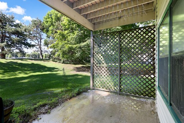 990 Kensington Trail 107, Eagan, MN 55123