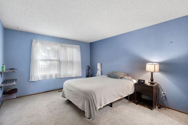 990 Kensington Trail 107, Eagan, MN 55123