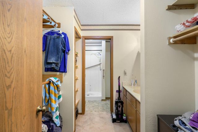 990 Kensington Trail 107, Eagan, MN 55123