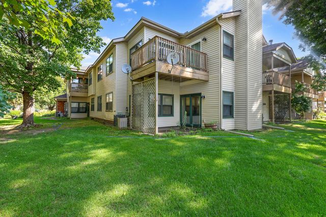 990 Kensington Trail 107, Eagan, MN 55123