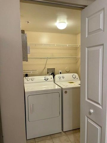 4167 N Haverhill Road 1111, West Palm Beach, FL 33417