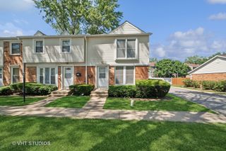 2024 Duxbury Court, Streamwood, IL 60107