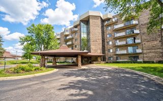 1275 E Baldwin Lane 602, Palatine, IL 60074