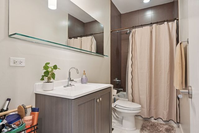 1214 N ROCKWELL Street, Chicago, IL 60622