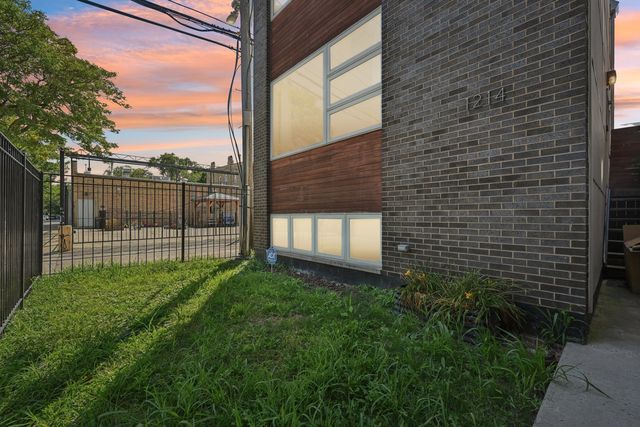1214 N ROCKWELL Street, Chicago, IL 60622
