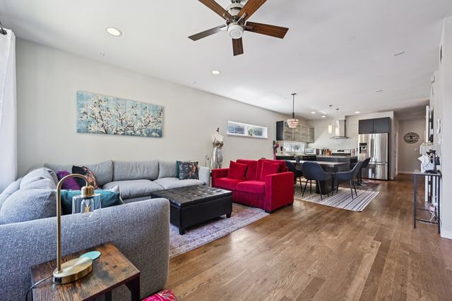 1214 N ROCKWELL Street, Chicago, IL 60622