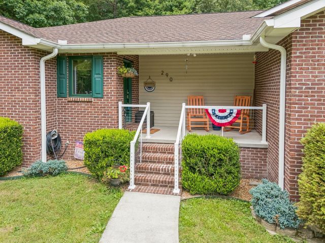 290 Goodstock Road, Crossville, TN 38555