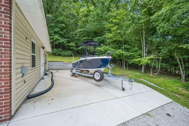 290 Goodstock Road, Crossville, TN 38555