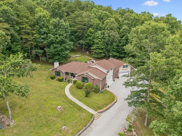 290 Goodstock Road, Crossville, TN 38555