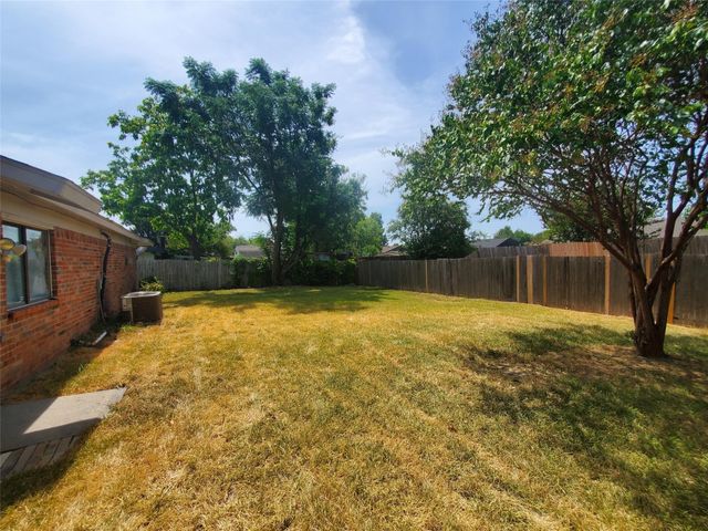 1618 Meridian Way, Garland, TX 75040