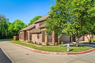 381 Arbor Lane, Euless, TX 76039