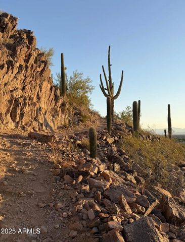 10781 W YEARLING Road, Peoria, AZ 85383