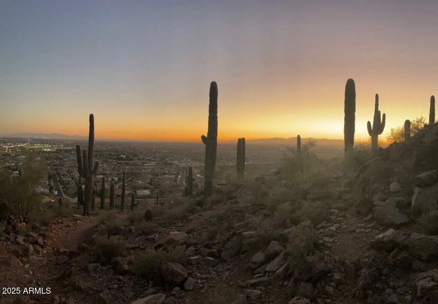 10781 W YEARLING Road, Peoria, AZ 85383