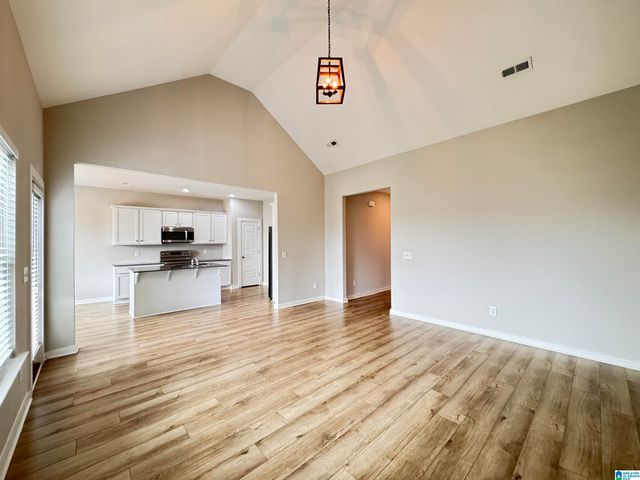 2135 SULLIVAN DRIVE SW, Cullman, AL 35055