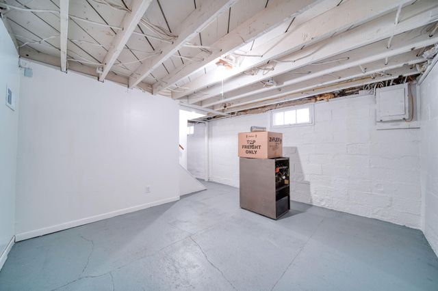 311 Hibbard Avenue, Jackson City, MI 49202